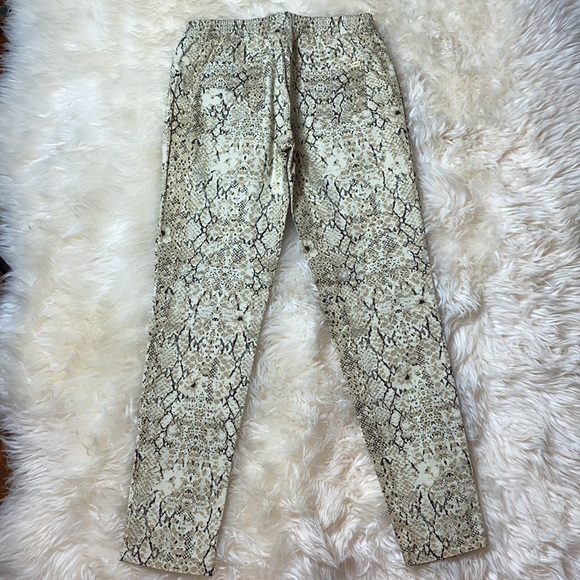 •SPELL• {aloha python} jets - Picture 8 of 8